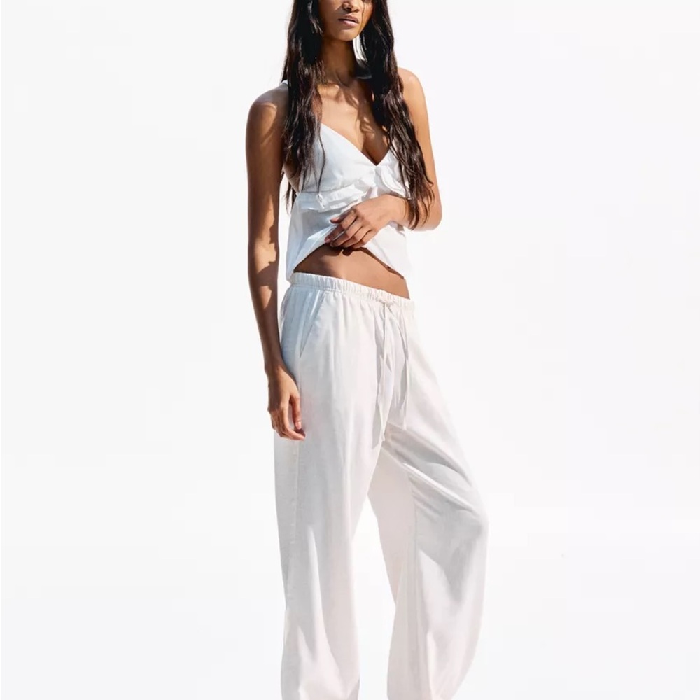 Bershka Cream Elastic Waist Pants